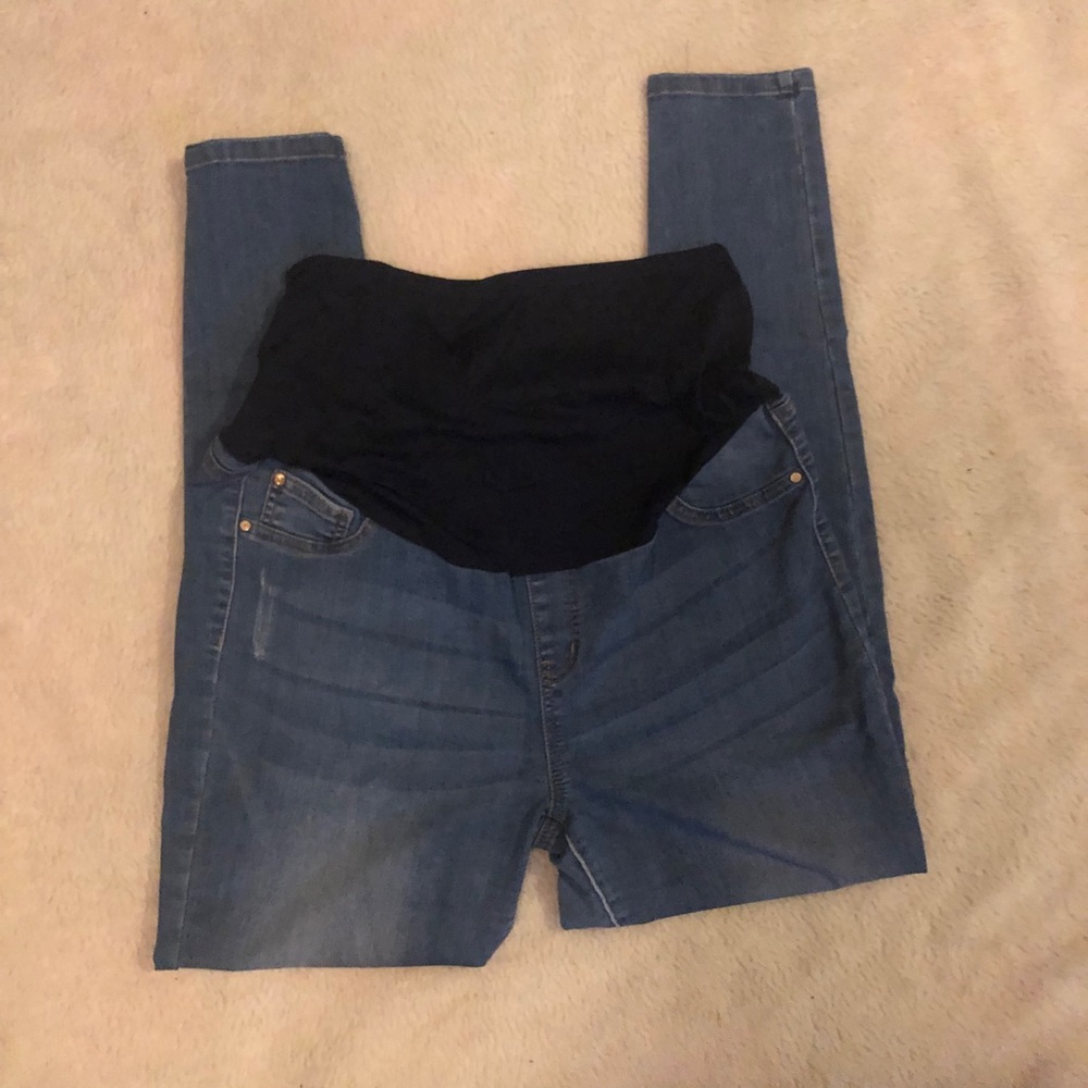 Maternity jeans, skinny jeans size Large